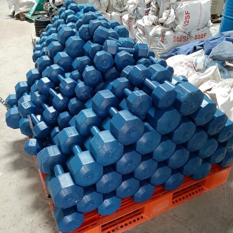 1 Cục tạ nhựa 5kg ( đÃ nhồi ruột ) 2