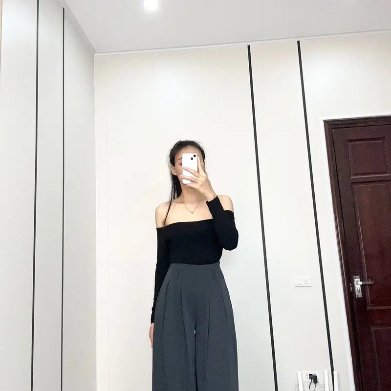 Quần Nữ Ong Ống Xuông Cạp Liền Khoá Sườn Women Kem Pants Đen 1