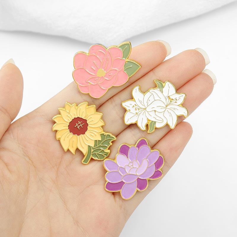 Product Introduction of New Foreign Trade Floral Brooch Elegant Lily Flower Sunflower Oil Painted Brooch Anti-Exposure Buckle Wholesale 13