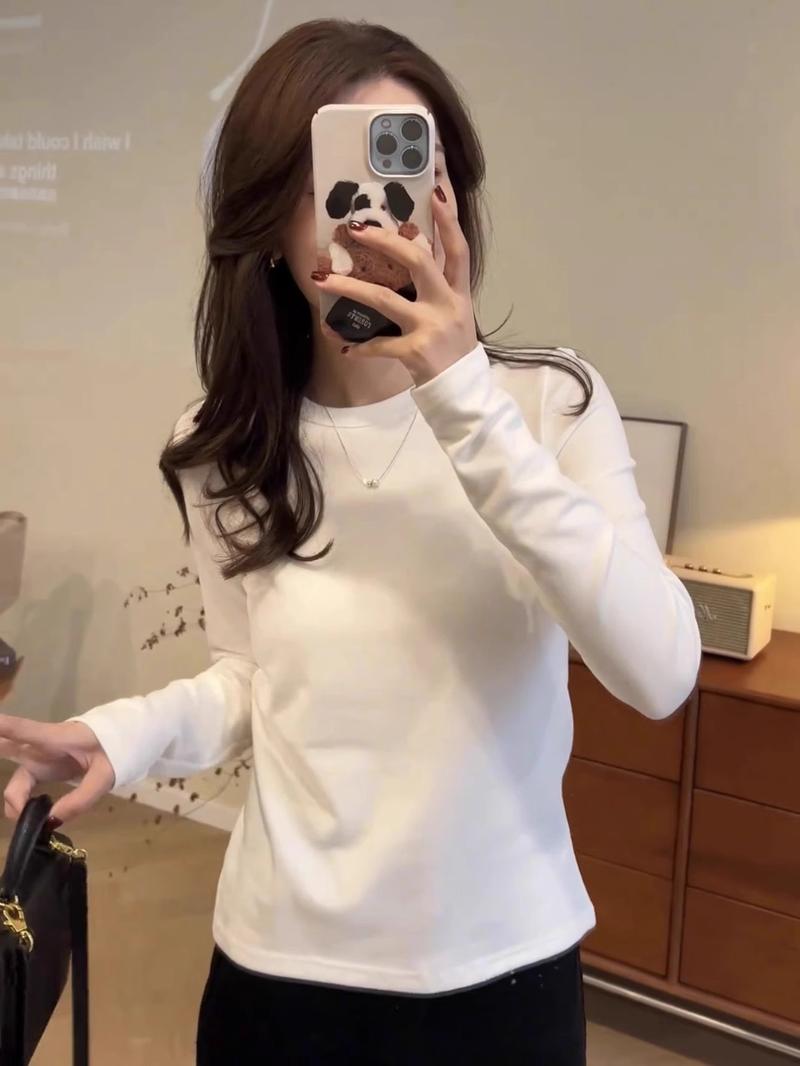 Product Introduction of White German velvet bottoming shirt for women's autumn and winter polished thickened inner thermal round neck front shoulder long-sleeved T-shirt card waist top 3