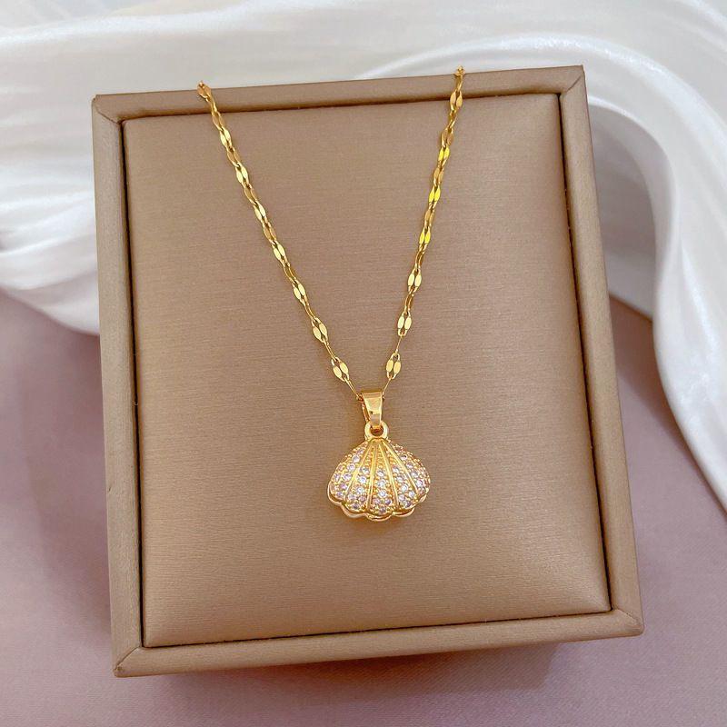 Product Introduction of Fashion Pearl Shell Necklace for Women Titanium Steel Non-Fading Gold Shell Pendant Simple Elegant Clavicle Chain trinkets butterfly  design  pendant  habib limbal  ring sardonyx chain  heart  necklace pendant  butterfly tyla  water  necklace starry  jewe 4