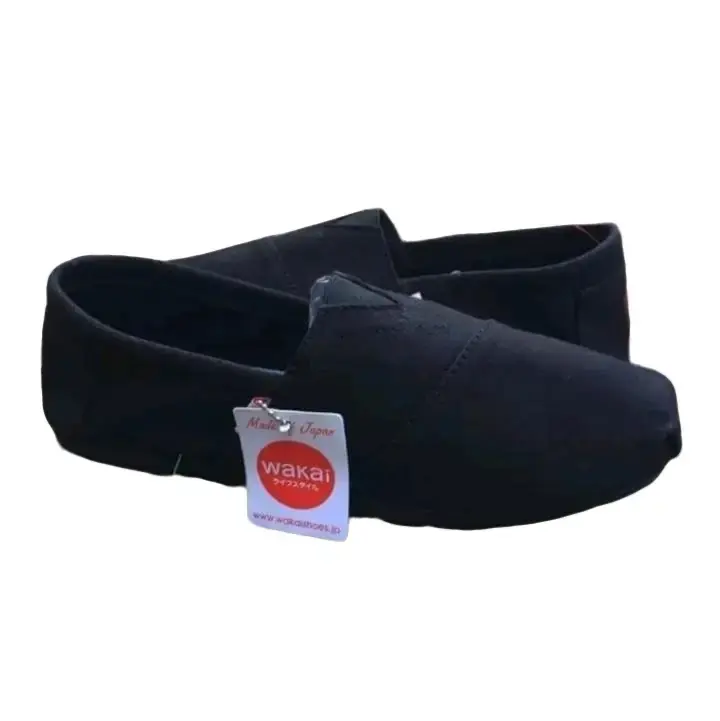 sepatu slipon Wakai full black pria dan wanita Musim panas Square Toe Karet Kasual upper twill kanvas imut Flat  Tanpa Hak Karet Kasual Pria Flat Shoes 0