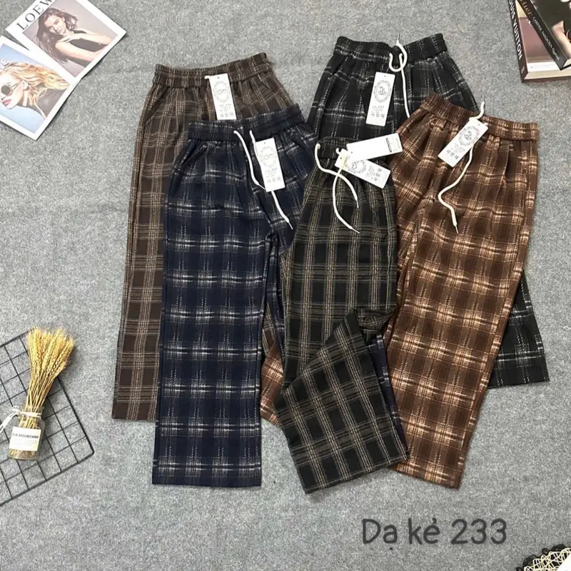 Quần  dạ kẻ ống suông Top