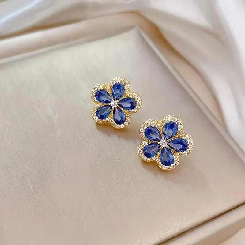 Candrika Jewerly Anting Titanium Anti Karat & Anti Luntur Candrika Jewerly Anting Titanium Anti Karat & Anti Luntur