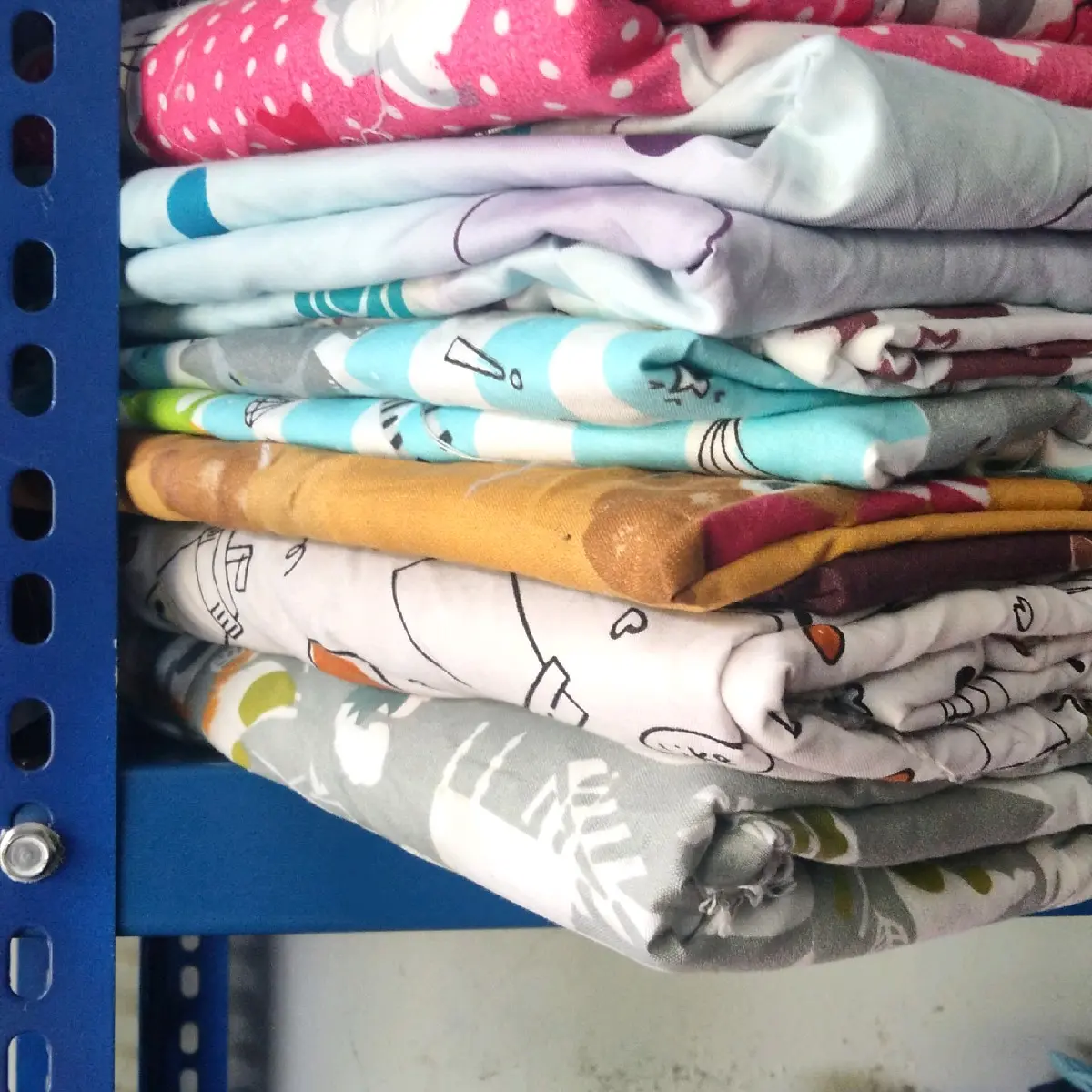 Kain potongan roll POLYMICRO karakter dan motif dijual /kg( ISI 400x240cm "BILA KAIN UTUH),bahan sprei,gorden,celana,dll. /MOTIF RANDOM