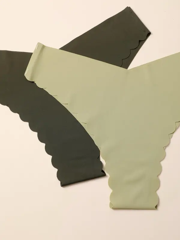 Women's Solid Color Scallop Trim Seamless Thong, Soft Comfy Breathable V Waist Panty for Daily Wear, Women's Underwear for All Seasons 4
