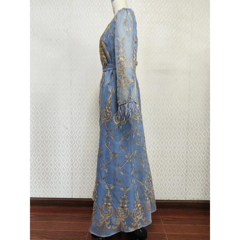 Product Introduction of New Embroidered Sticker Dress Muslim Party Banquet Robe 16