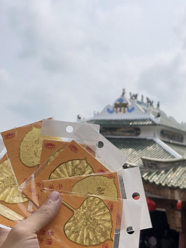 Lá Bồ Đề Đã Xin Lộc Làm Ăn . Mặt trước hoa sen và chữ phúc. Phù hợp cho 12 con giáp. Giúp mang đến may mắn, tụ lộc, phù trợ bình an phúc khí. Đã được xin làm ăn kinh doanh 3