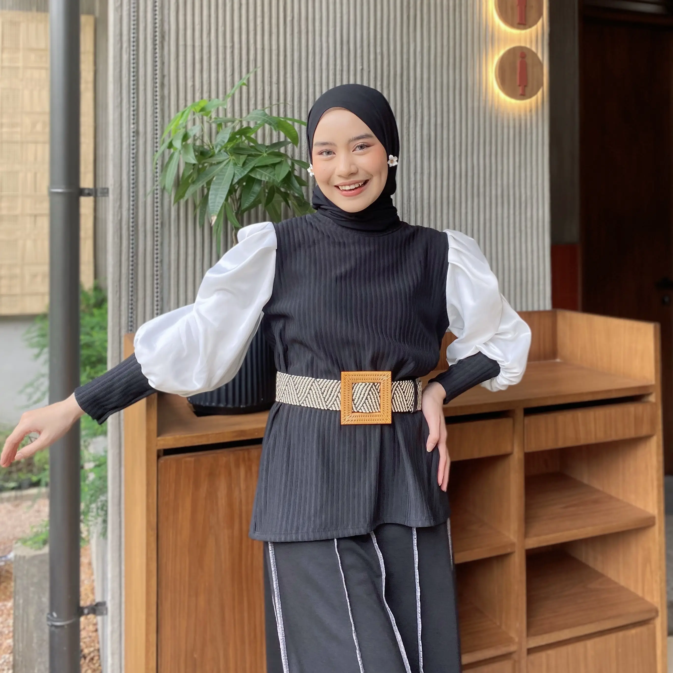 Mybamus Kinan Puff Sleeve Top Baju Casual Lengan Balon Rekomendasi Baju Atasan Wanita Burgundy