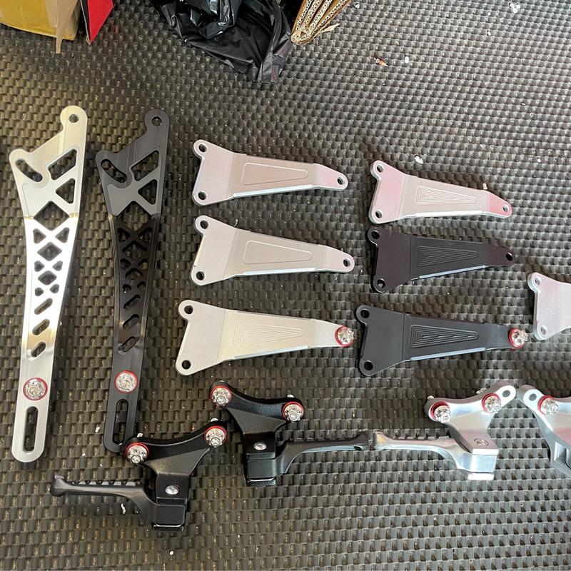 Gác Chân Malay gắn xe kiểng