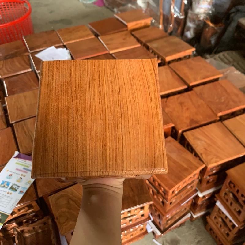 ￼Nhất Sơn Vuông, Đế vuông 3 Lỗ Gỗ Hương Cao 8cm 3