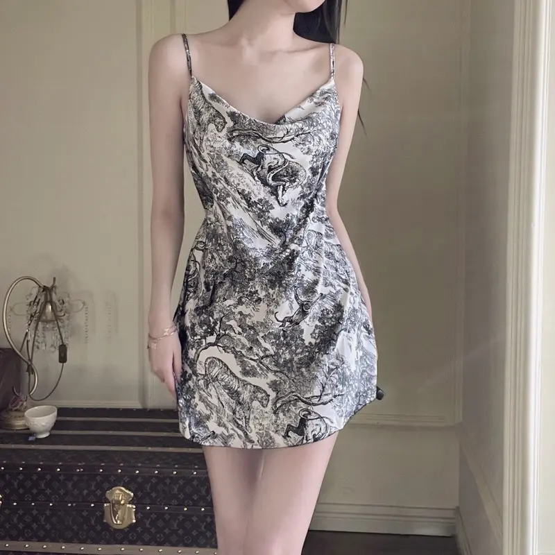 SP138 Váy ngủ lụa 2 dây cổ đổ full size lụa cao cấp 2