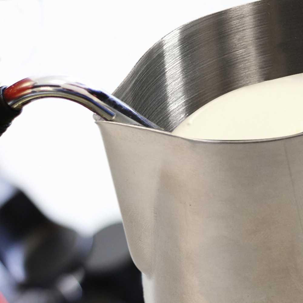 One Two Cups Gelas Milk Jug Latte Art Espresso Thermometer 350ml | Metal Jug Putih Susu - L-2016 One Two Cups Gelas Milk Jug Latte Art Espresso Thermometer 350ml | Metal Jug Putih Susu - L-2016