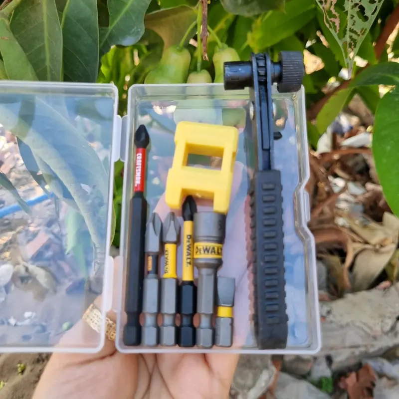 Combo tay vặn vít đen xoay chiều, mũi bắt tôn 8li và  mũi vít Ph2 thông dụng 5cm, 6cm, 9cm kèm trợ từ 3