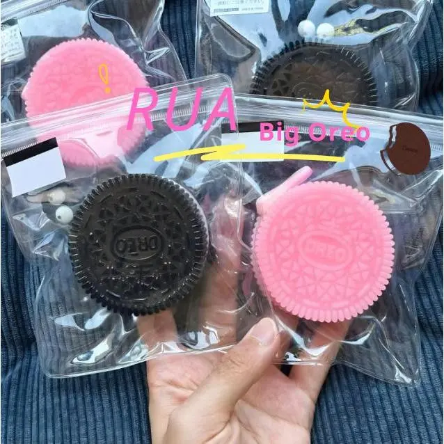 Cute Cartoon Big Oreo Cookies Soft Slow Rebound Stress Relief Squeeze Artificial Food Toy For Kids And Adults