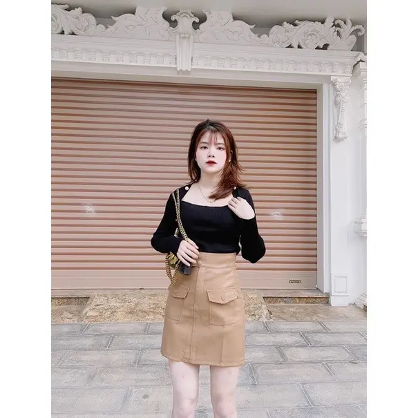 Chân váy da 4 khuy hai túi nắp 2