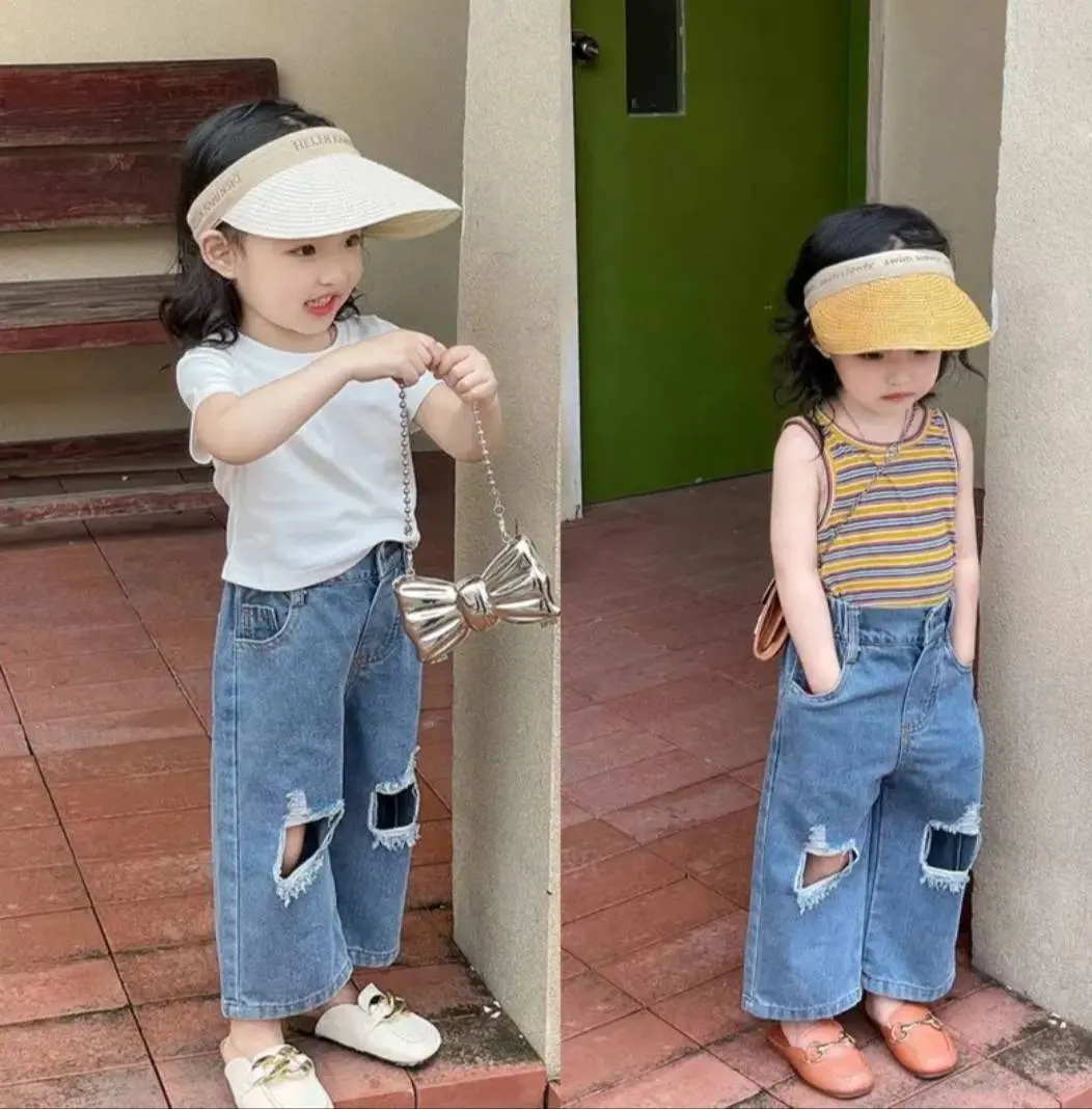 กางเกงยีนส์ขากว้างสำหรับเด็กผู้หญิง กางเกงยีนส์แต่งรอยขาด Hania Kids -K3134806
