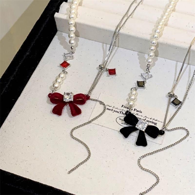 Product Introduction of Red Bow Pearl Necklace for Women New Popular Clavicle Chain Noble Niche Necklace Light Luxury High-Grade Accessories 2