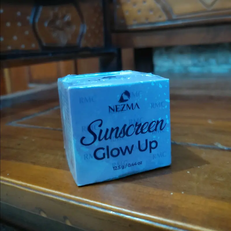 KRIM SIANG SUNSCREEN GLOW UP NEZMA ECERAN 1