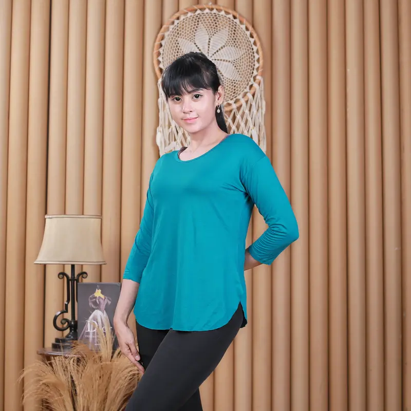 Kaos Oversize Lengan 7/8 Wanita T-shirt Wanita Lengan 3/4 Slit Atasan Rayon Belah Samping Basic Baju Panjang Top Polos Oval murah 3