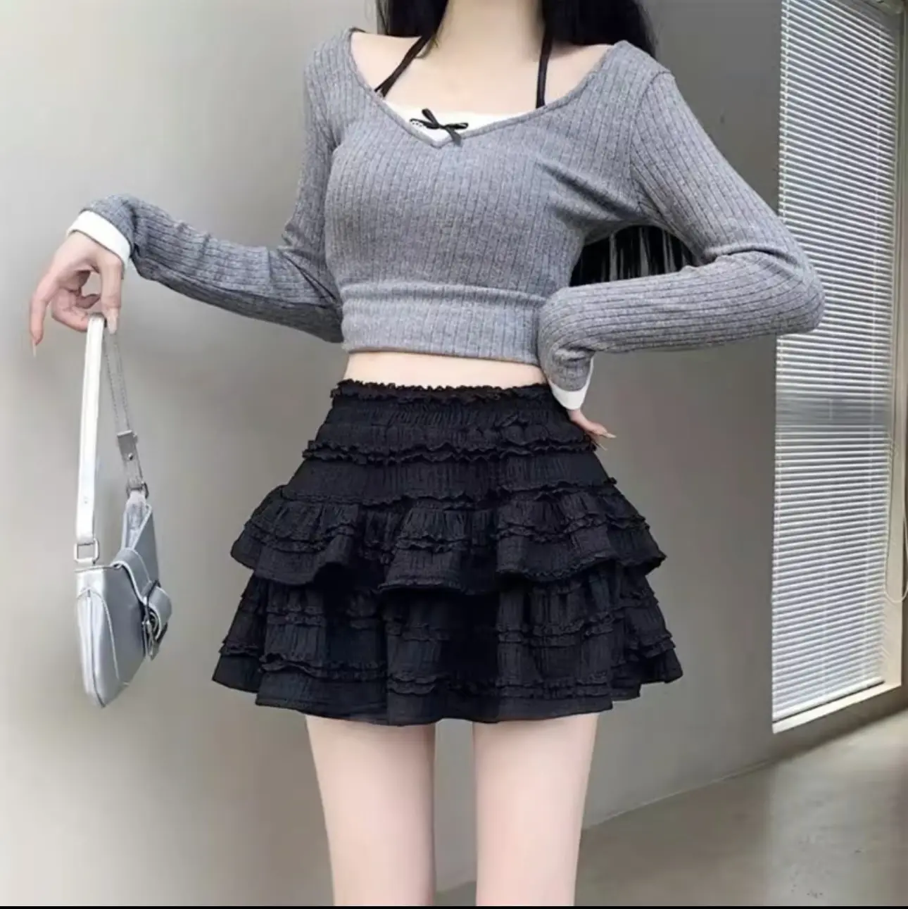 Chân váy bèo 2 tầng kiểu viền ren xinh xắn cho nữ Women