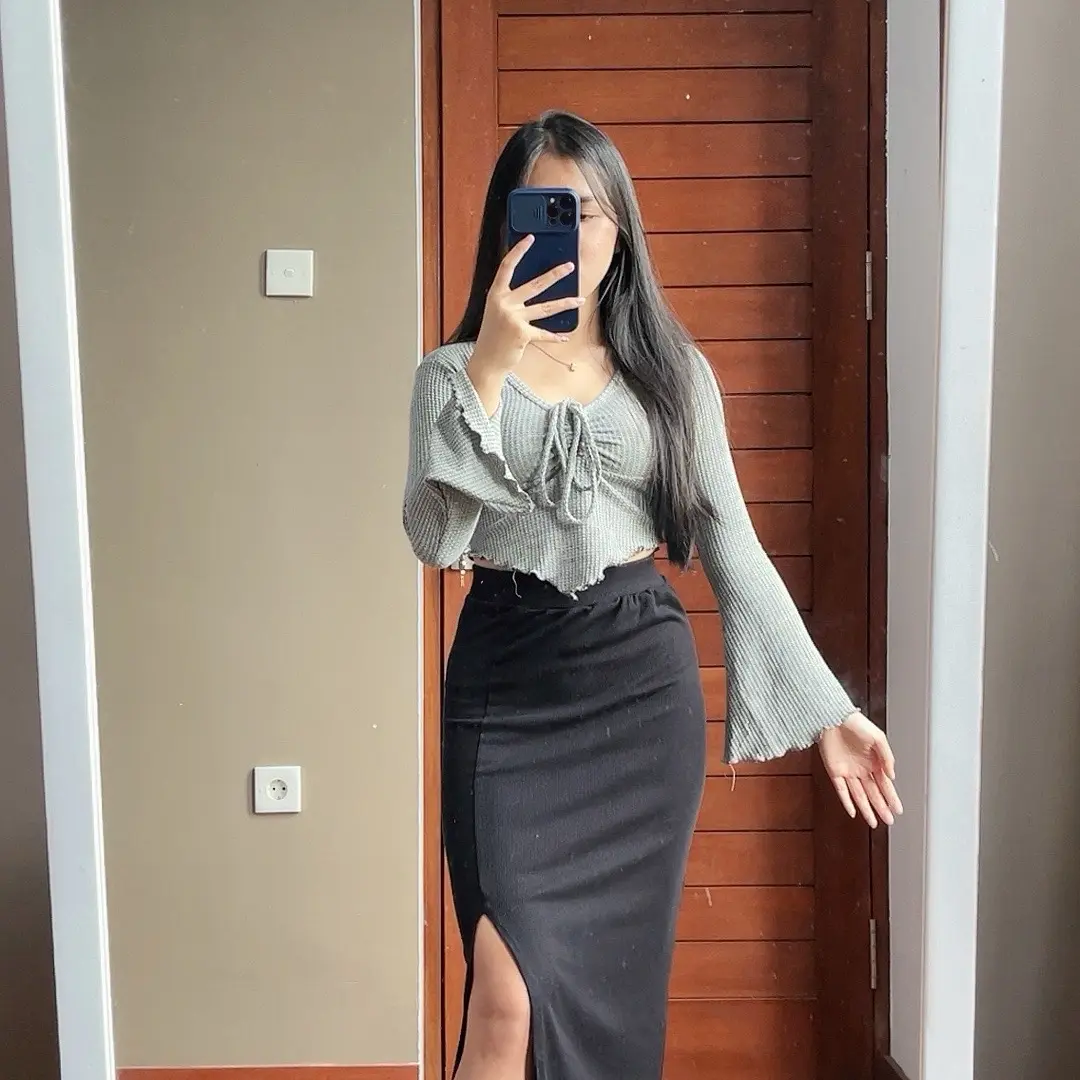 Regina wafle rib / melar dan lembut V-Neck Atasan Crop Top