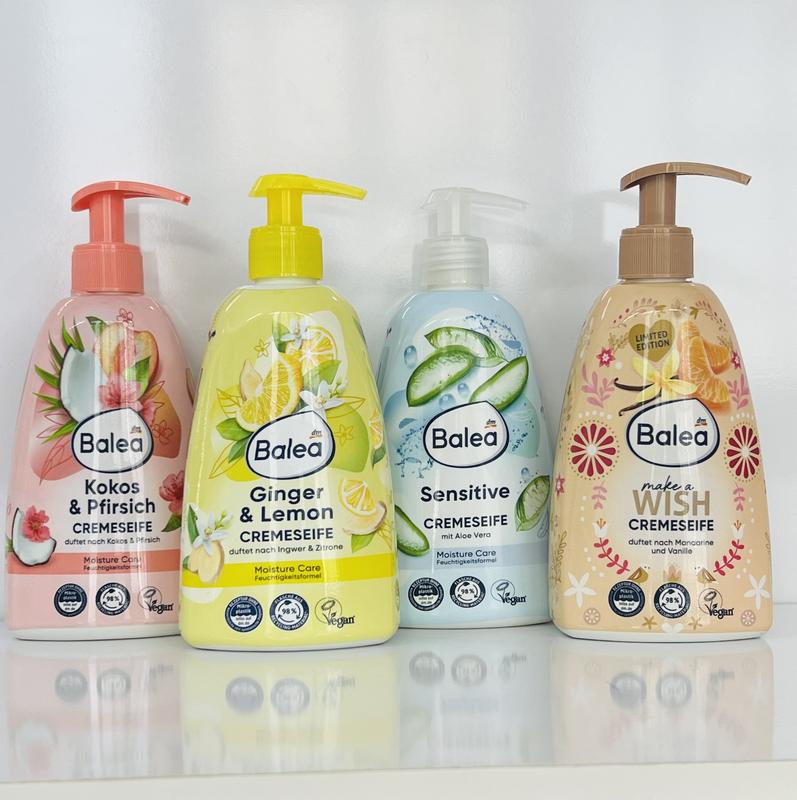 Nước rửa tay nội địa Đức chiết xuất thiên nhiên làm sạch và vẫn dưỡng ẩm cho đôi bàn tay chai 500ml.