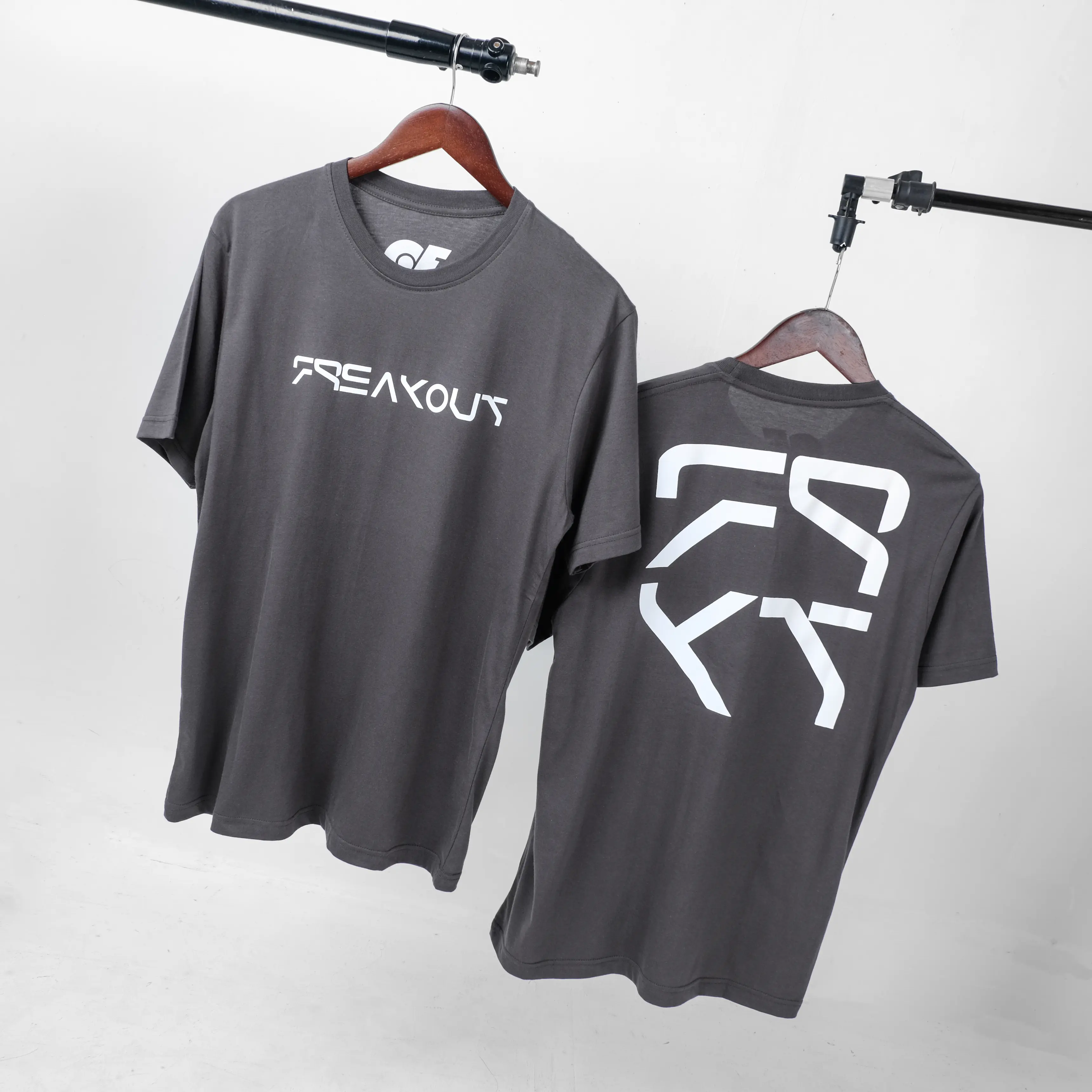 Freakout T-shirt Kaos Unisex Reguler-Big Size Jumbo M L XL 2XL 3XL 4XL Abu Combed Nyaman Distro Pria Baju   Katun Keren Sablon Pendek Stiker Muda Anime