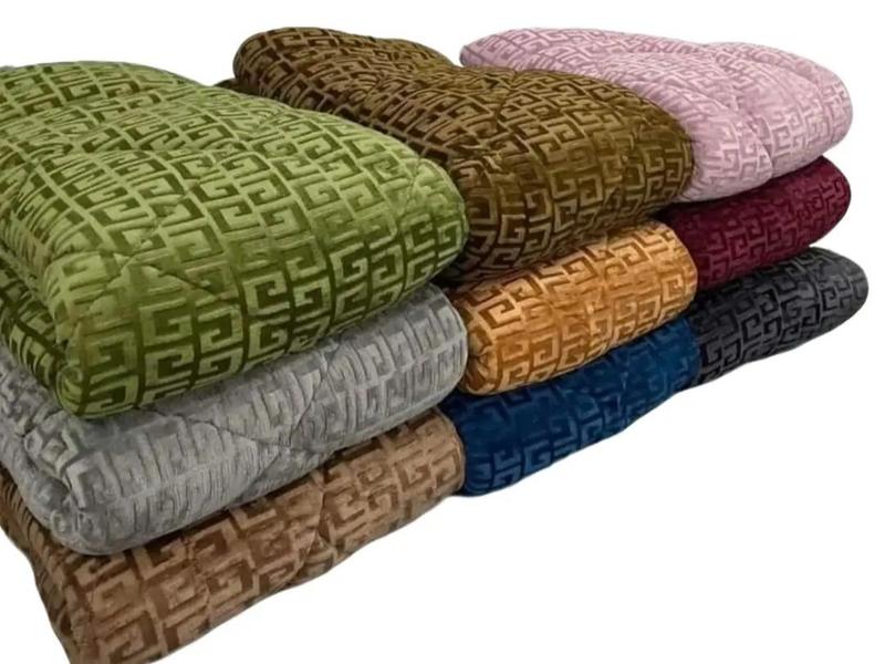Chăn Lông Cừu Chữ Vạn Dày 3 Lớp gần  3kg 2m2x2m lông mềm mịn vương miệng tím mềm mại chăn tơtằm tuyết mùa đủ mầu chan muadong chỉ giặt khô chandong daihan ấm đẹp đông long