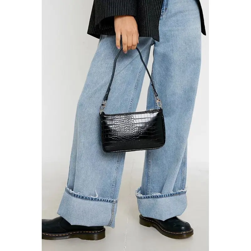 Tas Bahu Wanita Croco Hitam 21x12x5cm dengan Tali 60cm dan 1 Kantong Dalam - Selempang