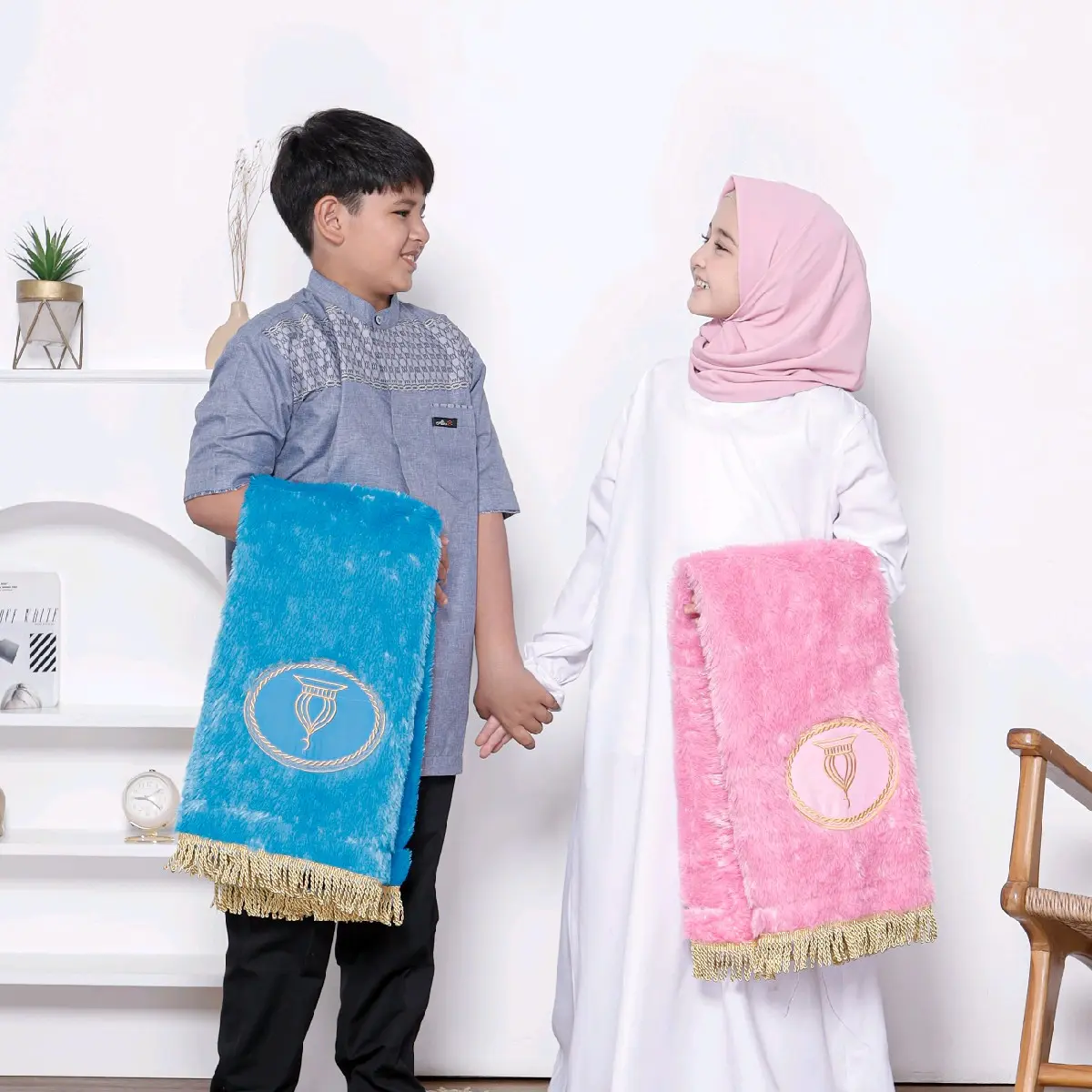 Sajadah Anak Bulu Lembut Custome Bordir Nama Rumbai Muslim Gold Turki Tasbih Tebal Nyaman