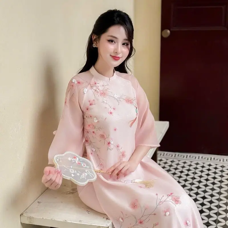 Set áo dài cách Tân tơ kim cương màu hồng xinh xắn - ÁO DÀI DIỆP ANH 3