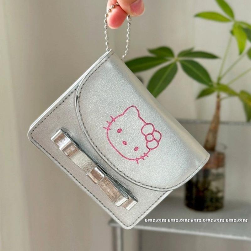 Product Introduction of Ví Kitty, Phong Cách Hàn Quốc, Ngắn, Màu Bạc, Dễ Thương, Thích Hợp Cho Học Sinh, Thiết Kế Hoạt Hình Đơn Giản Và Tươi Mới, Ngăn Đựng Thẻ, Năm 2024 6