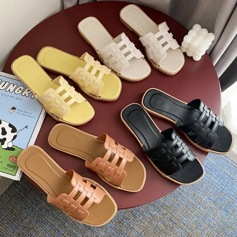 Selipar Wanita, Jenis 2025, Gaya Baru Musim Panas, Selebriti Internet, Selipar Tapak Rata, Sesuai untuk Pakaian Luar, Sandal Bentuk Bersih, Selipar Pantai lolla  shoes women  slippers sandal  ibu sandal  lembut flat  wedges sandal  burgundy woohoo  sandal