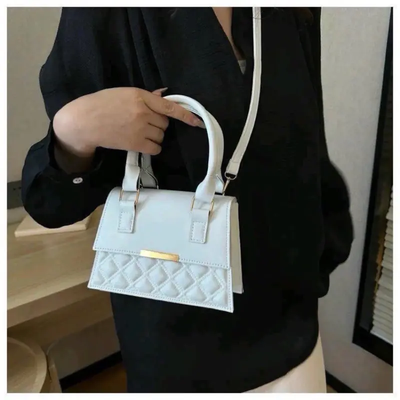 ￼Túi đeo chéo, túi xách nữ đẹp hai quai cầm tay da PU thêu chần chỉ xinh xắn thời trang Bag PK 730 Nhung 2