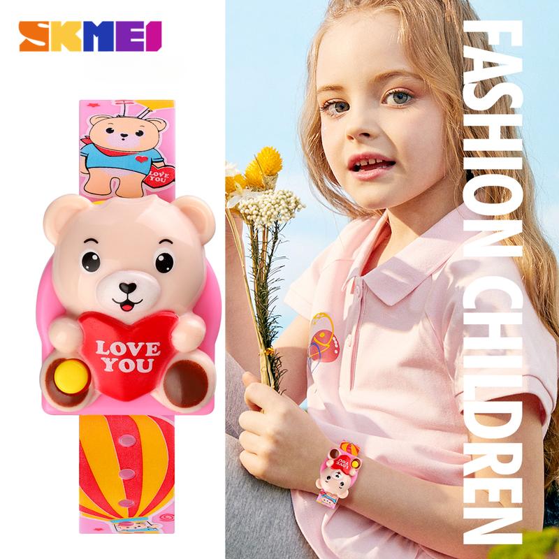 Đồng Hồ Điện Tử Trẻ Em, Skmei 1748, Thiết Kế Hoạt Hình Búp Bê Gấu 3D, Có Nút Bấm Và Pin, Khóa 1