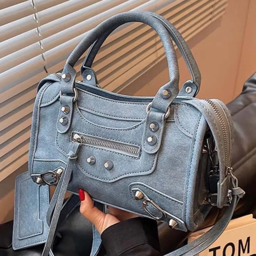 MILUV - TAS SELEMPANG HANDBAG WANITA CEWEK BAG SLINGBAG LB 424