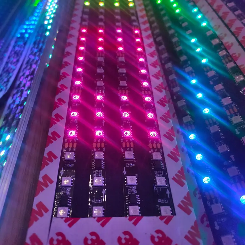 Lampu Led strip variasi hiasan kaca mobil wifi 4 baris bisa ganti text via android Car 3