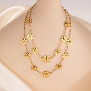 Barang Kemas Keluli Titanium, Fesyen Gred Tinggi, Rekaan Bunga, Mudah dan Elegan, Kalung dan Gelang Daisy Kecil, Diperbuat daripada Keluli Tahan Karat Jewelry amman  thali  set lustful  jewelry kalung  kepala  suku high  neck  choker  set