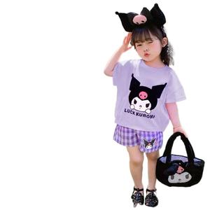 เด็กผู้หญิง ชุดลำลอง ฤดูร้อน 2024 มาใหม่ สไตล์การ์ตูน Clow M เสื้อยืดทรงหลวม จั๊มสูทขาสั้น ทันสมัย เหมาะสำหรับทารก