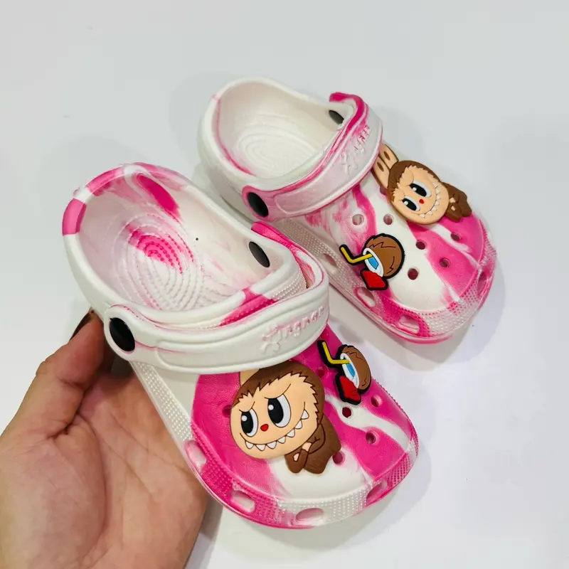 Dép sục siêu nhẹ cho bé trai bé gái loang màu tươi tặng kèm bộ hình labubu siêu dễ thương 5