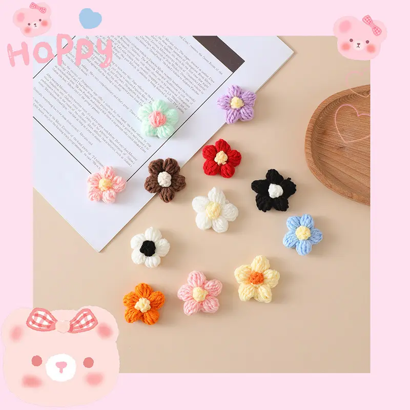 Small safflower brooch wholesale cute knitted wool flower pin jewelry clothes DIY puff flower brooch accessories