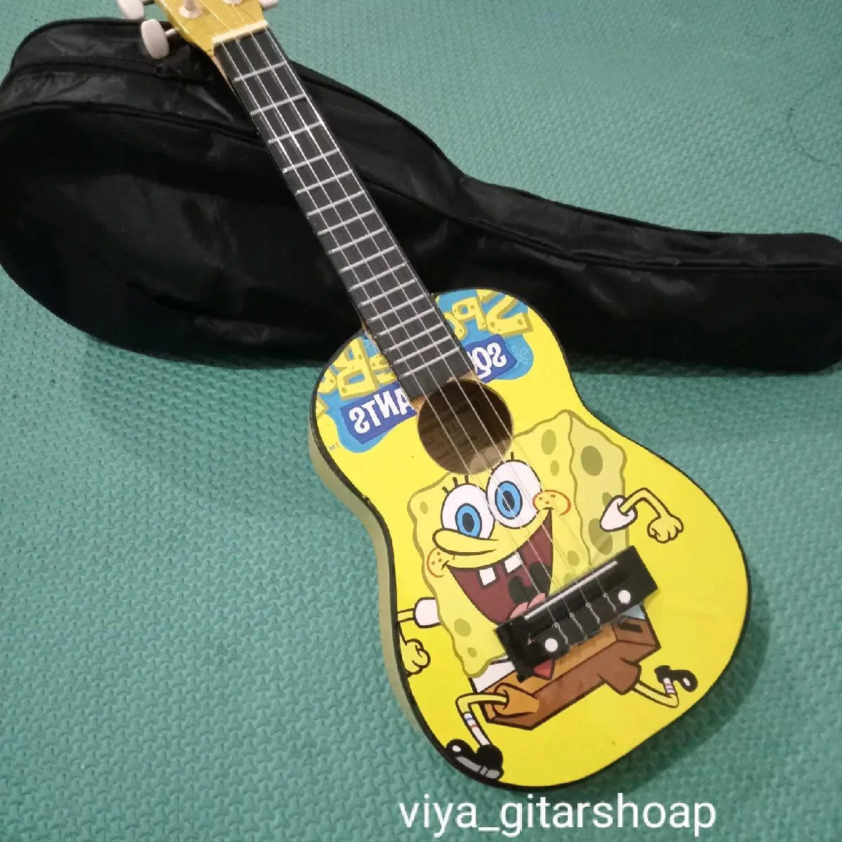 UKULELE KARAKTER SENAR 4 Kayu Asli