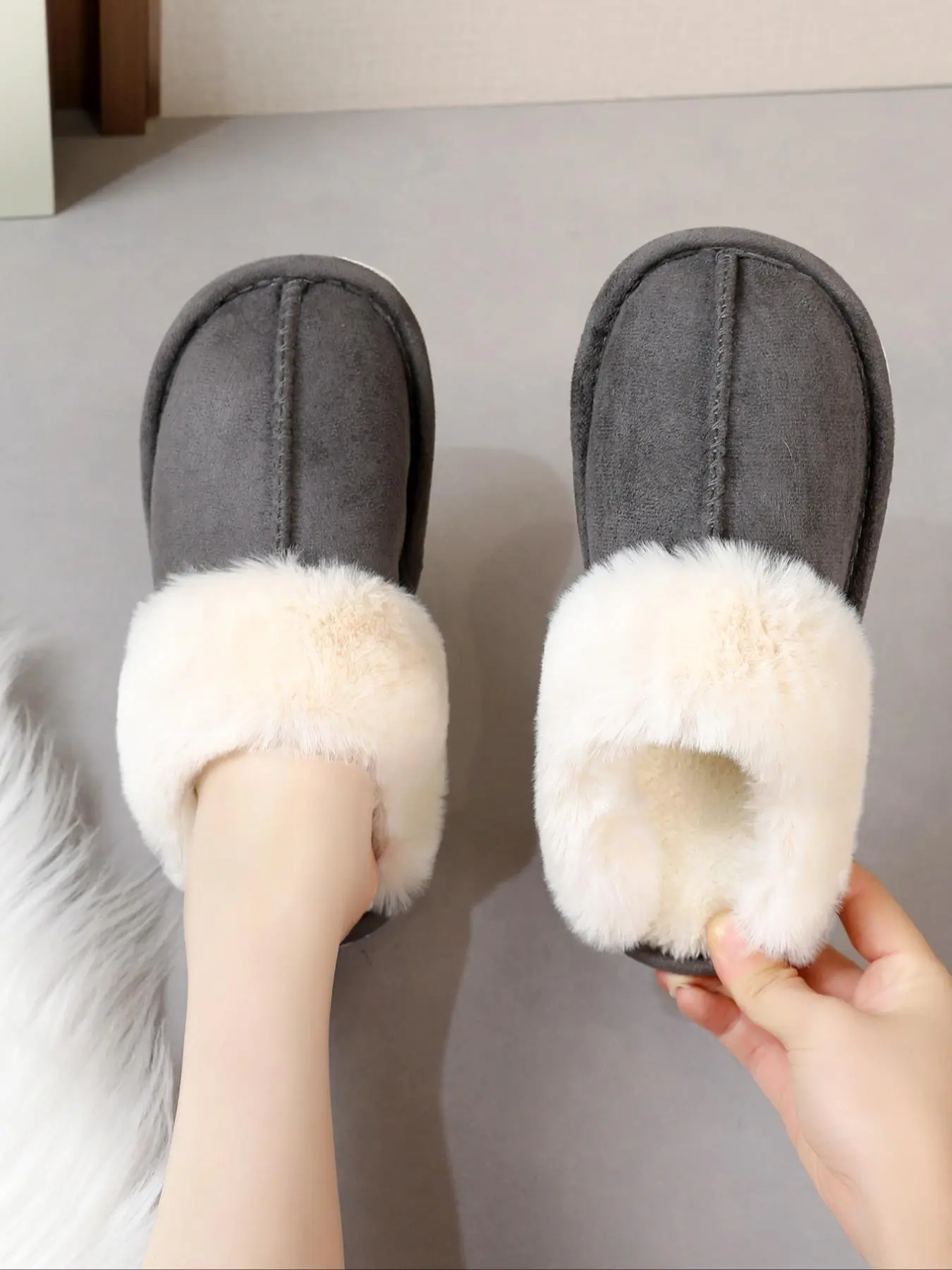 Women's Casual Minimalist Fluffy Lined House Slippers, 1 Pair Trendy Soft Plain Color Home Slippers, Warm Fuzzy Slippers for Fall & Winter