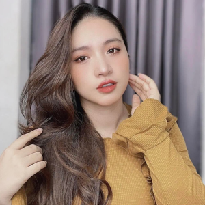 Mộng Kha Nguyễn Clothing