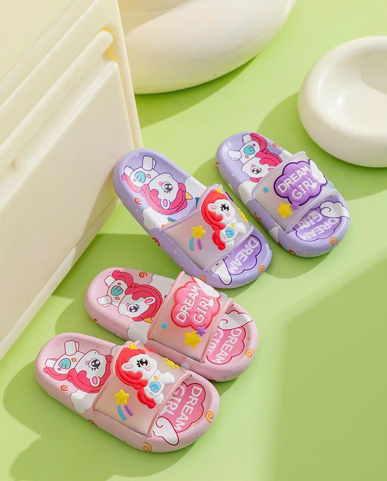 Product Introduction of Dép Lê Bé Gái Trẻ Em Hình Ngựa Thiên Thần In Dập Nổi 3D Siêu Dễ Thương,4 Màu Sắc Cute,Đi Êm Chân Vô Cùng,Đế chống trơn trượt Kem Sandal 20