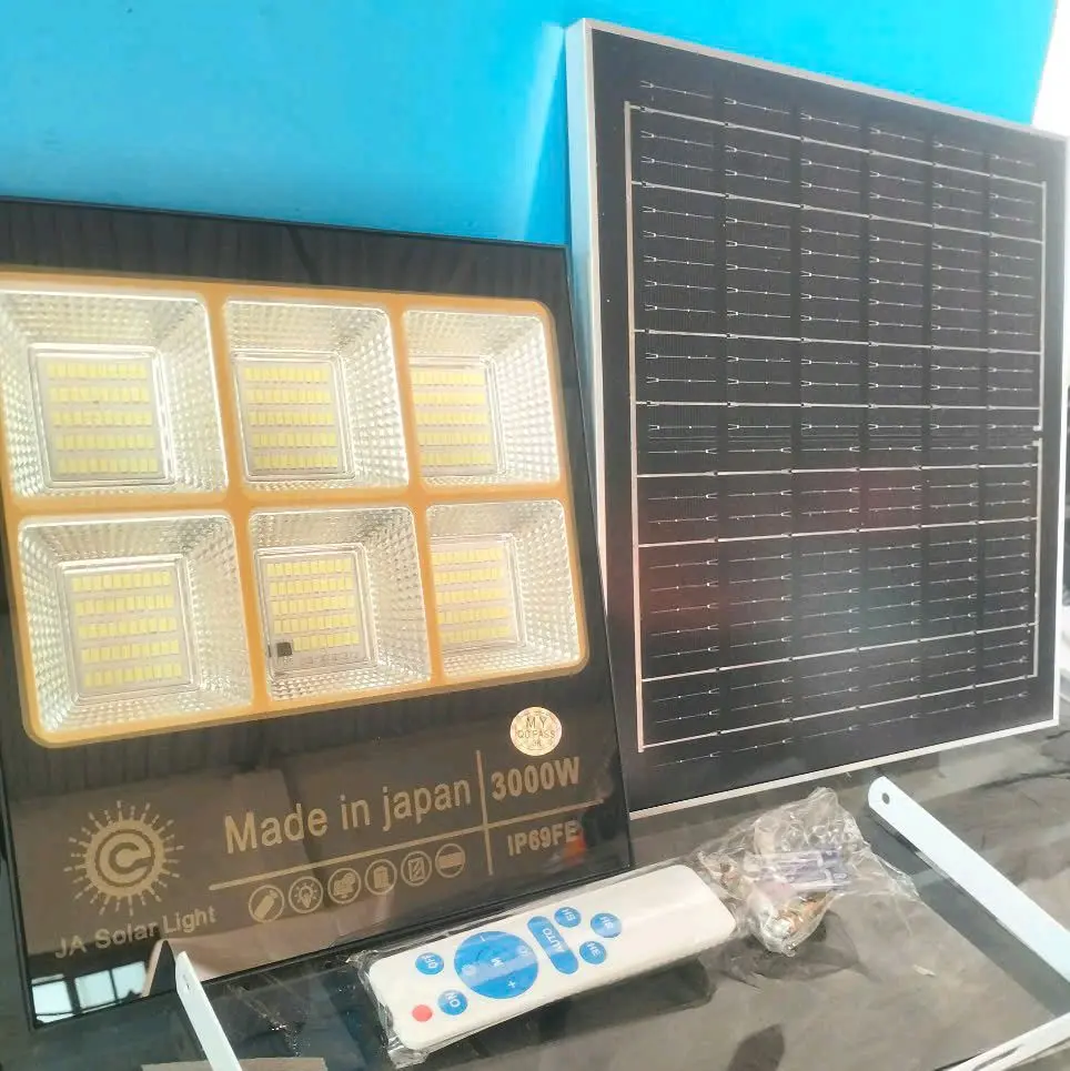 Đèn năng lượng mặt trời JA SOLAR LIGHT 3000w den nang