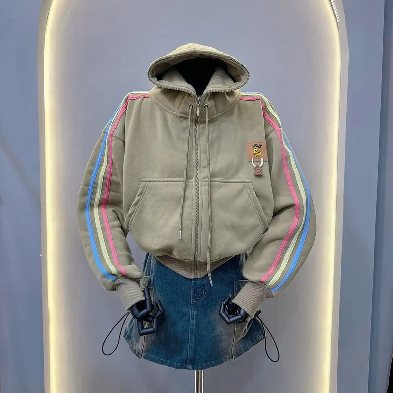 ÁO KHOÁC 3 SỌC THÊU LOGO GẤU 6 TÚI - nón to - dây kéo cao - xỏ ngón tay - size từ 38kg-65kg Nữ Jacket Women Top Nhung thông thường thường 4