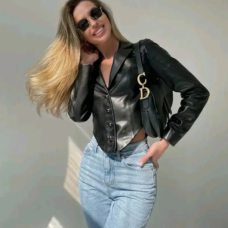 Jaket kulit Wanita Crop V Korean Hijab Top Leather Outfit Mafia Mamba Konser Mall Motoran Terbaru hitam 0