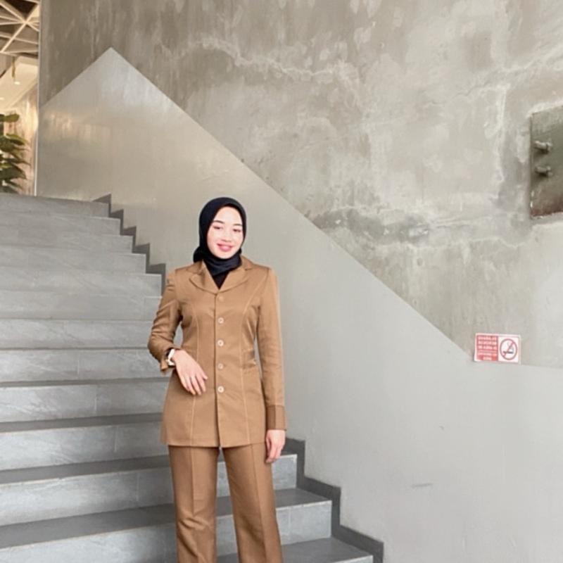 CO LIVE SPLIT PAYMENT!! 114 - Stelan Seragam Khaki Tua Wanita/ Stelan/ Atasan/ Bawahan 5